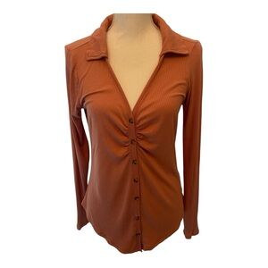 Steve Madden ribbed button down top